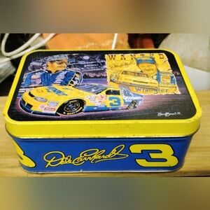 Action 1999 Dale Earnhardt Sr. Wrangler/Goodwrench 2 Car Tin 1:64 Diecast